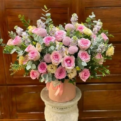 god_pe70361's profile picture. Florist? 🌵🌺 
 Sharing The Joy of flowers!!
_ flowers bouquet_
_Natural plant _
_Artificial plant_
   Pot / Vessels
