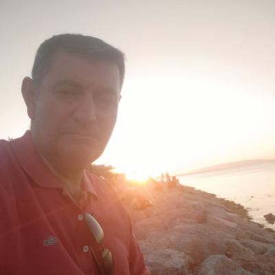 SabriSi68603615's profile picture. Akıllı insan düşündüğü herşeyi söylemez , fakat söyleyeceği herşeyi düşünerek söyler..
Aristoteles