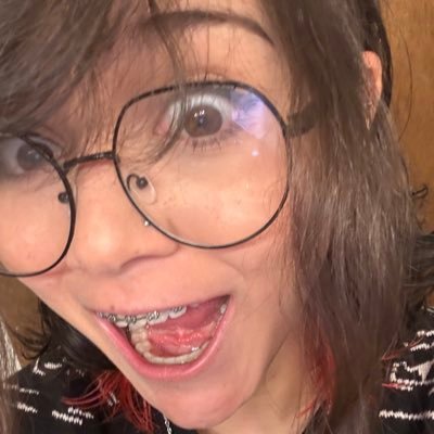 FiggyPupz's profile picture. ˗ˏˋ ★ dumb dog idk