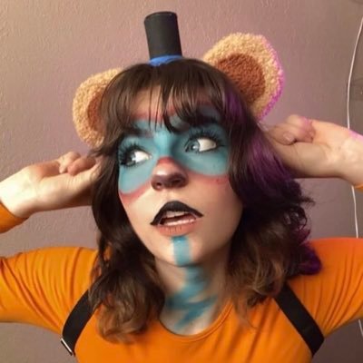🌙 Curator of Vibes // Professional Shapeshifter // 18+ ONLY MDNI // alt: @givmeurbones// they-them