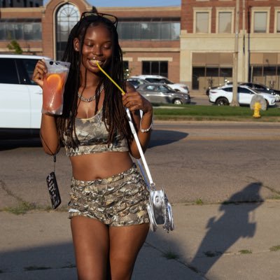 We all start somewhere, it’s where you end up that counts. -Rihanna🙌🏽👸🏾 LLT💕 #JuiceWayOrNoWay🖤