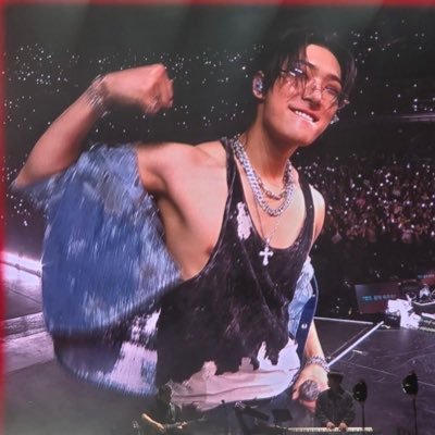 cinema lover || multiple fandoms, but mainly talk about ateez 🏴☠️ • (fan account) 🇵🇷💚 {controversial tweets cuz i don’t like herd mentality + i’m autistic}