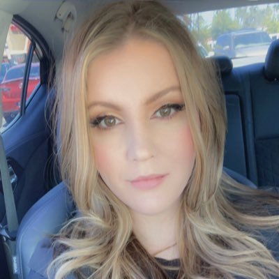 Twitch Streamer -Licensed Veterinarian Technician - USMC Veteran -
