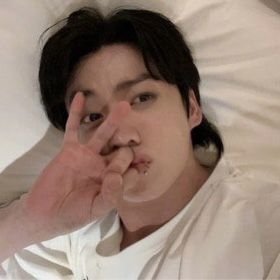 ɪ'ᴍ ᴛʜᴇ ᴏɴᴇ ɪ ꜱʜᴏᴜʟᴅ ʟᴏᴠᴇ ɪɴ ᴛʜɪꜱ ᴡᴏʀʟᴅ ✿
.
.
.
.
.
.
.
.
.
✧ you're on your own , kid ✧