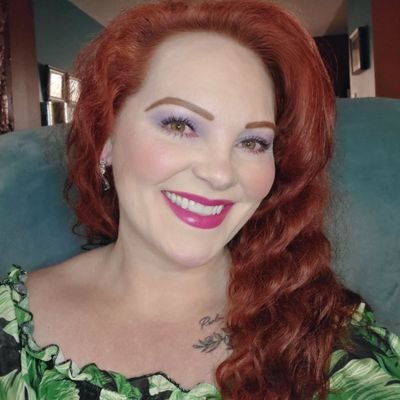 Pray for Canada. 🇨🇦 Singer Songwriter 🌻🎼🎵🎶🎤 Newfoundlander 😁 (following certain accounts doesn't mean I agree with everything they say & do)