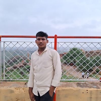 prajapat77647's profile picture. 