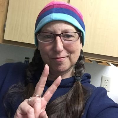 ItsThe1nOnlyMe's profile picture. Beer, bacon, and potatoes (fried, baked, mashed...doesn't matter) are proof that God loves us and wants us to be happy!