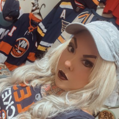 Jen_TCA's profile picture. STL Blues & NY Islanders. Hockey enthusiast. Artist. Bartender. Musician. ⛓️🏒⛓️