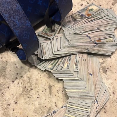 Str8Apeing's profile picture. 