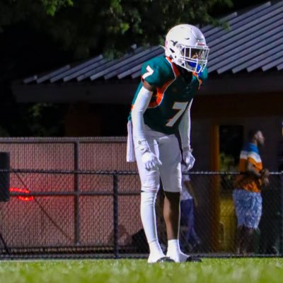 gpa 3.1 / my position WR|DB / I play for somerset academy homestead, Florida / I’m 5’7 134 pounds /0 star 0 offers