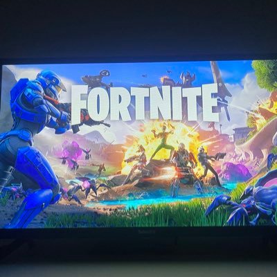 DmxGM8A33700's profile picture. 