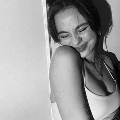 aetflix's profile picture. 