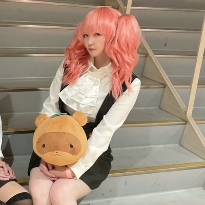 Cosplay/2児のママ/ブランク有/2025年ストフェス復帰予定/ポケカ/ユニアリ可能コス:西木野真姫 妖狐×僕SS:髏々宮カルタ
したいコス:
妖狐×僕SS:凜々蝶
刀剣乱舞:鶴丸国永
ボカロ:ルカ,リン,ミク
ギアス:C.C.
コスイベ参加多くなってきたので鍵🗝外してます。