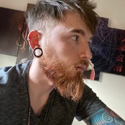 lukeyy93's profile picture. Follow me on instagram :)