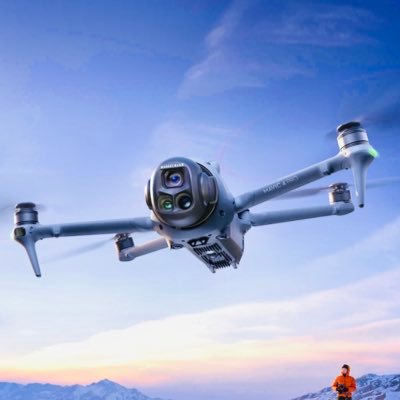 資格取得で終わらないドローンスクール🚁ドローン塾⌘ 📌他社との違いはアフターケア👍資格取得後の機体購入〜空撮会まで何でもおまかせ💪全国空撮情報マップ&コミュニティのドロシュミ半年無料✨ビジネスにするまでのロードマップが学べるドロビジが半年無料✨ #藤本ひろき #ドロシュミ #ドロビジ