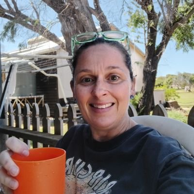 star gazing, the beach takes you away from it all, redskins, the sound of wine glug-glugging, Wildcats fan since 1987, Dockers 30 year member, mum, Bluey