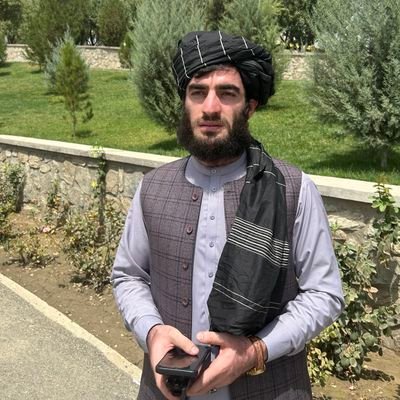 خپل فکر، قلم او ژبه د اسلامې نظام دفاع ته وقف کړئ.🌹