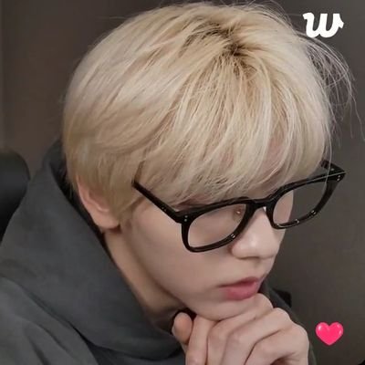 #TXT #수빈 poca enjoyer ₍ᐢ. .ᐢ₎ | also rhythm hive player (id: aleyonx) | #shaw_updates 🚛 ✈️