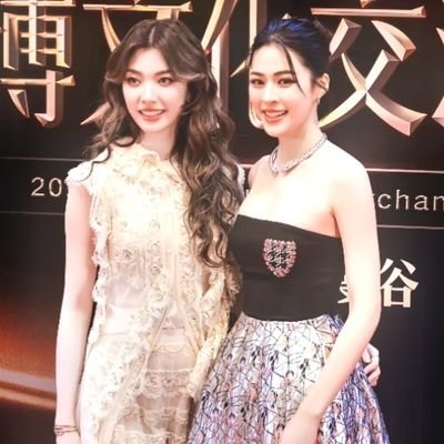 Twinney7's profile picture. ling's ultimately yapper