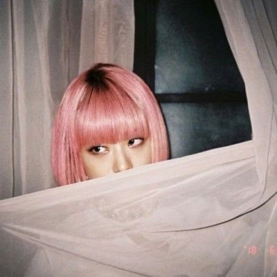blinku, once and midzy!🤍 amo demasiado la mayoría de gg de K-Pop! :)