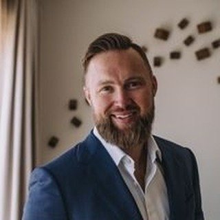 I help people start and grow online businesses with AI📈
And fire their boss🔥
Step-by-step success blueprint👇
