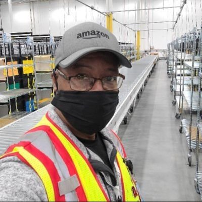 Hjosh112's profile picture. love ❤️ and trust make it progresses