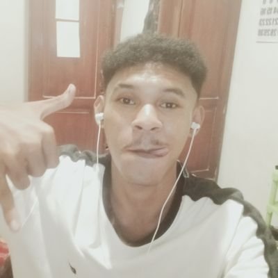 RandomAriel's profile picture. ich lerne deutsch