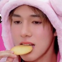 kn˖°. 🐱🌸 (@koomkimm) 's Twitter Profile Photo kn˖°. 🐱🌸 (@koomkimm) 's Twitter Profile Photo