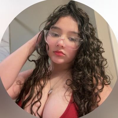 Holis, gracias por visitar mi perfil, Aqui te vas a divertir conmigo si quieres? ૮₍˶ᵔ ᵕ ᵔ˶₎ა