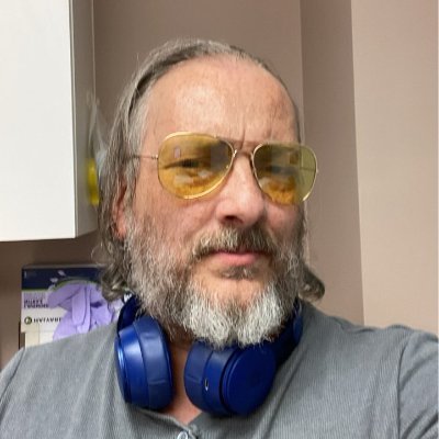 shoncope's profile picture. I had the blue check, but it turned out to be a minor case of Captain Trips.  Currently fighting cancer.  Shenanigans enthusiast.  Hockey.  #mutantfam #horror