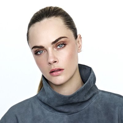 Daily Source of Cara Jocelyn Delevingne. Provide latest news, pictures and exclusives. 🔸 If you would like any media removed, DM me! 🔸 (Fan Account)
