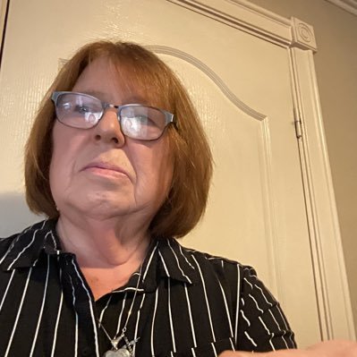 I’m just an Iowa Farm girl who married a Dutchman & lives in a Dutch world who enjoys the garden. Loves Jesus & loves the Rock and Roll of Kid Rock.