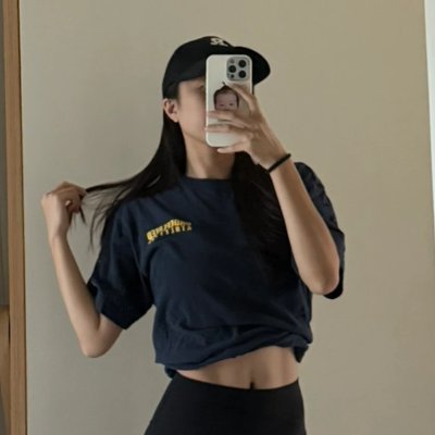 Una_cyy's profile picture. 