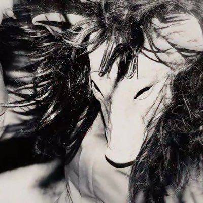 kxgoeru's profile picture. tempus edax rerum