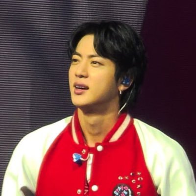 https://t.co/hMJ025ClJ5 ~ ot7 fan acct ~ jinkook brain rot ~ dilf seokjin truther ~ a whole adult ~ latina ~ she/her ~ minors dni! 🔞 ~ fruit vibes✨ 🇵🇸