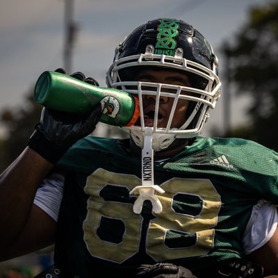 class of 2029/ O linemen and D linemen/Ursuline High school/ 6’0, 252lbs/contact me at 3309797391