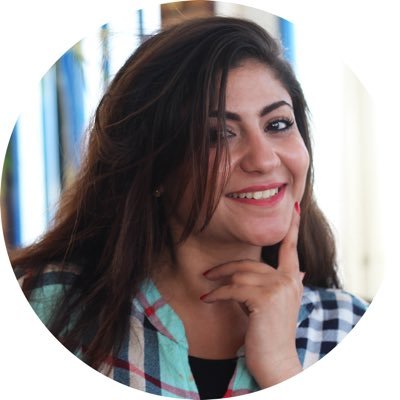 art digital-director graphic design-مهتمة بعالم الكرتون والأفلام , إعلامية ومدربة