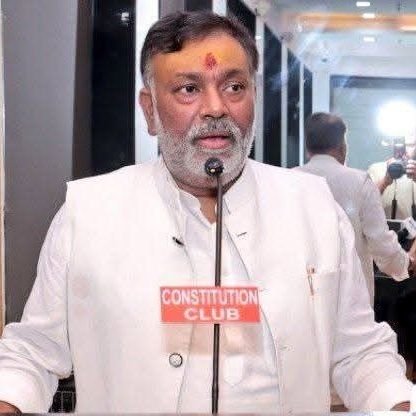 राष्ट्रीय महामंत्री- हिंदू संघर्ष समिति!
राष्ट्र सर्वोपरि!
एक भारत श्रेष्ठ भारत!
राष्ट्र भक्त 🚩
सबका साथ-सबका विकास !
राष्ट्र के लिए समर्पित!
वंदे मातरम्!