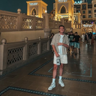 confessions of an ex-disney prince (all views are my own)