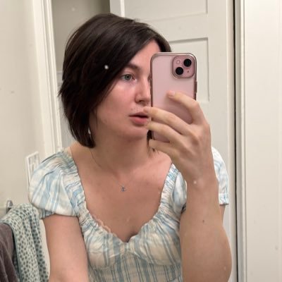 she/her | physics, public transit, and lesbianism (not necessarily in that order) | 22