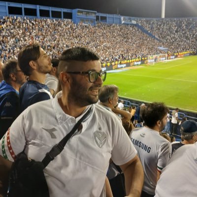 Hincha y socio del glorioso Club Atlético Vélez Sarsfield campeón del mundo y de América. 🌎🏆