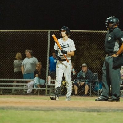 Class of 2026, Winter Park Highschool, 6ā3/166lbs, 3.8 GPA. Phone # (407)663-7316) Barry Commit