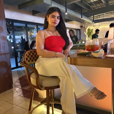 Hey, I’m Anushka – Beauty junkie with more serums than Sense 💄✨
Powered by coffee… and overthinking ☕
Basically your glam bestie on crackling Wi-Fi ✨