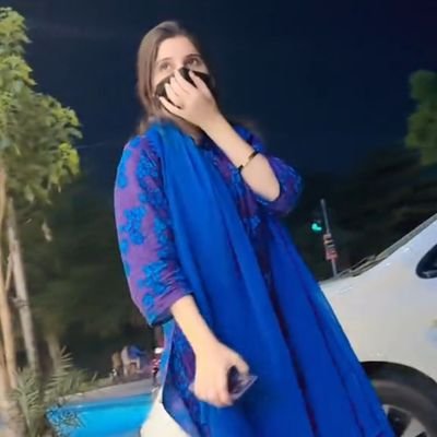 hdhs377995's profile picture. 