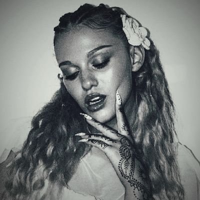 𝘣𝘢𝘥 𝘷𝘪𝘣𝘦𝘴, 𝘨𝘦𝘵 𝘰𝘧𝘧 𝘰𝘧 𝘮𝘦.
elyanna, tini & ariana stan
