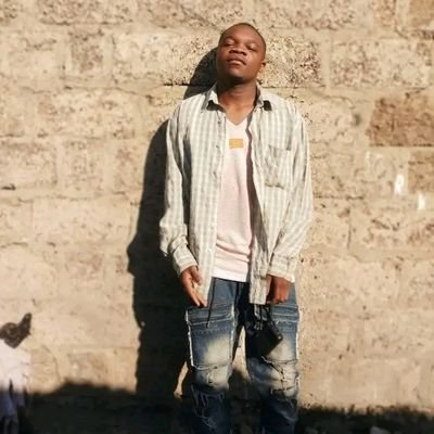 The Real One 🌍🇿🇲
Train your mind to see good in every situation.