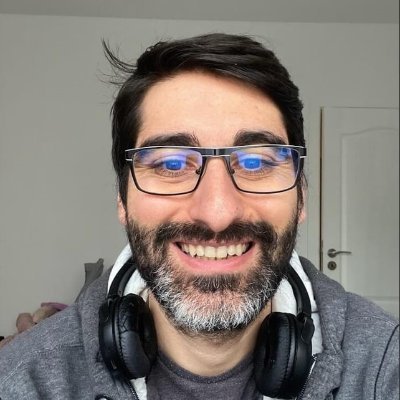 Founder of GrowthLab. We help brands get noticed on Reddit and turn attention into revenue.