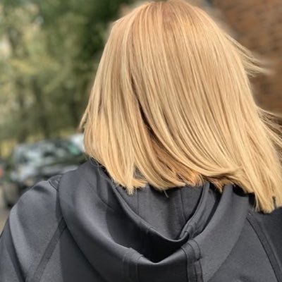 llwhon's profile picture. زیادی غمگین..