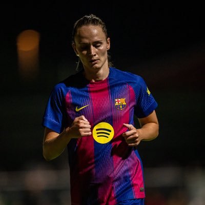 ionnalee, iamamiwhoami, The 1975 and Tame Impala always on my headphones. Aparte de eso, friki y #soycule