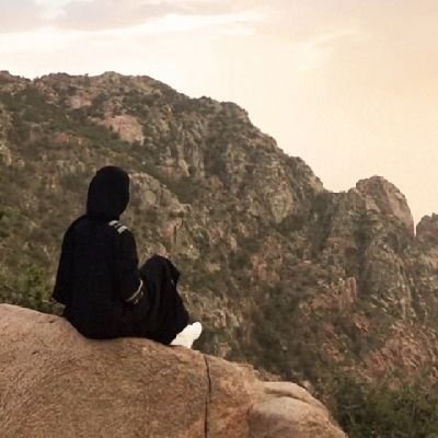 واجمعني بكل ما هو حنونٌ وهيّن وليّن يارَبَّ